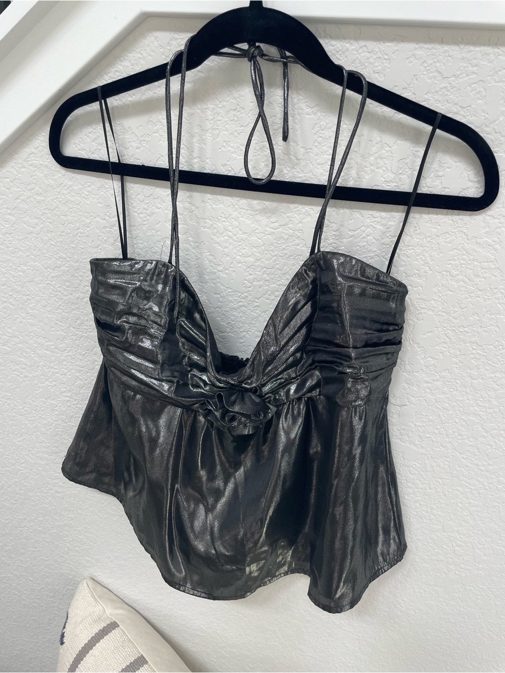 WAYF X Jourdan Sloane Selena Metallic Babydoll
Halter Top LARGE